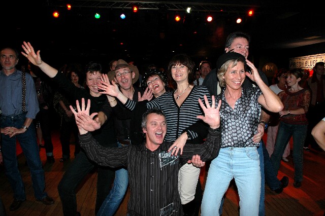 min 2006 11 25 riot 336